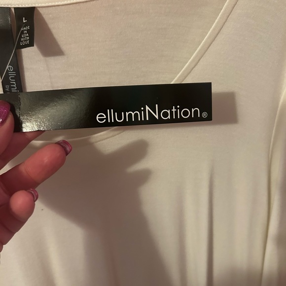 Elimination Black & White Tunic - Picture 3 of 3